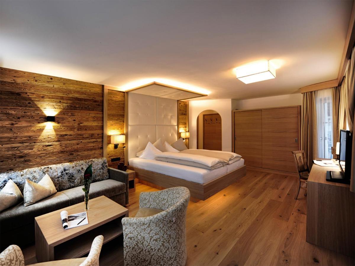 Salnerhof Superior Lifestyle Resort Ишгъл Стая снимка