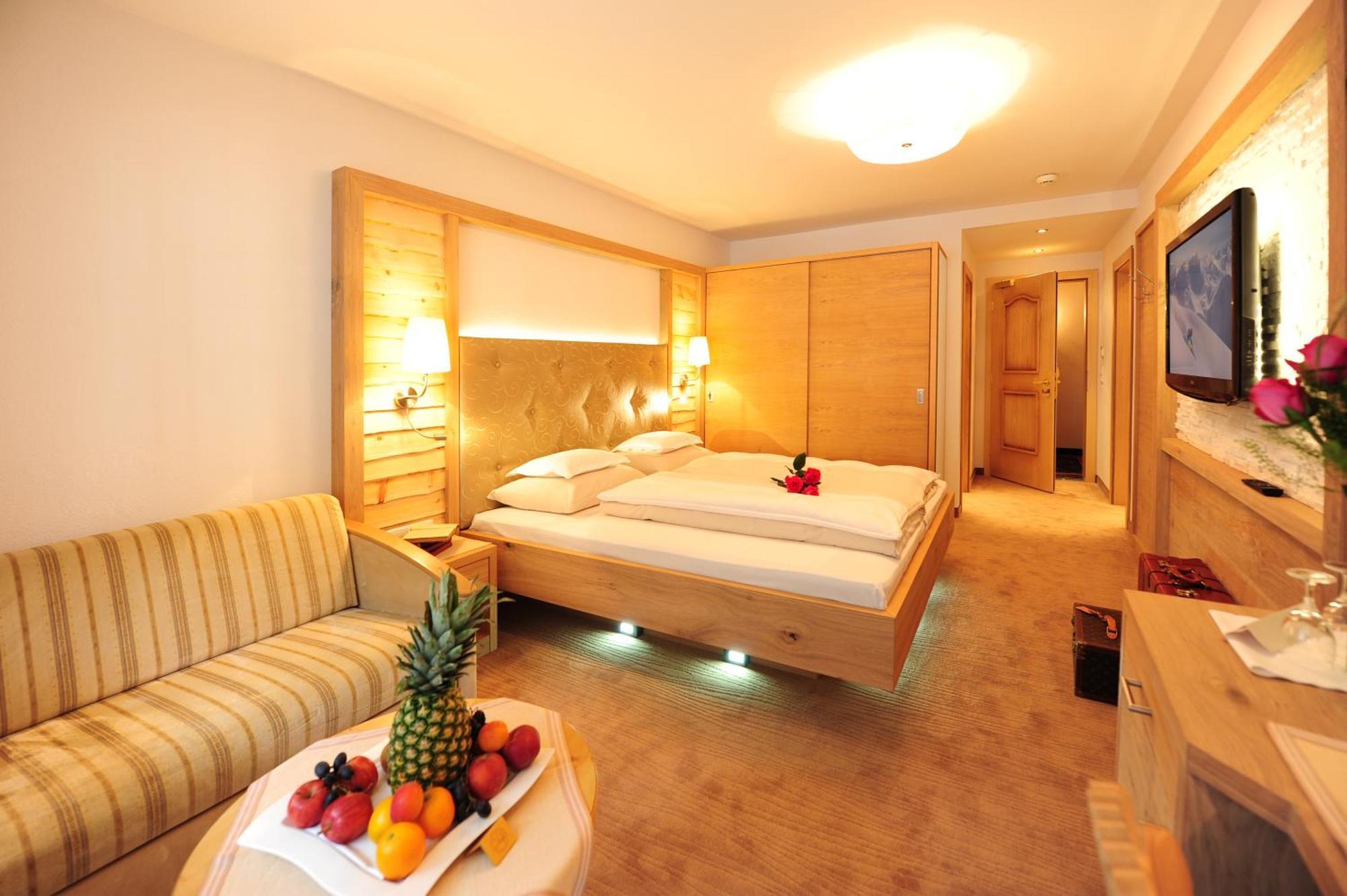 Salnerhof Superior Lifestyle Resort Ишгъл Стая снимка