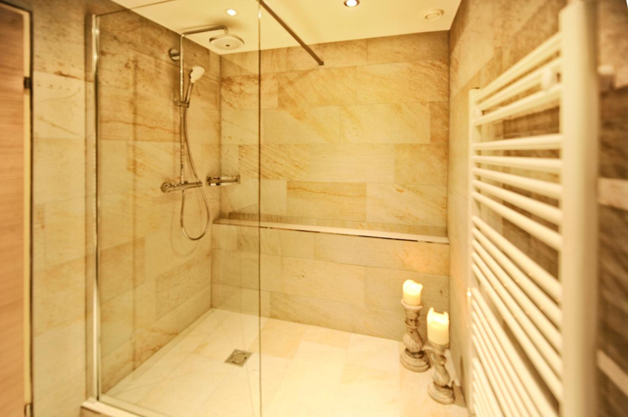 Salnerhof Superior Lifestyle Resort Ишгъл Стая снимка