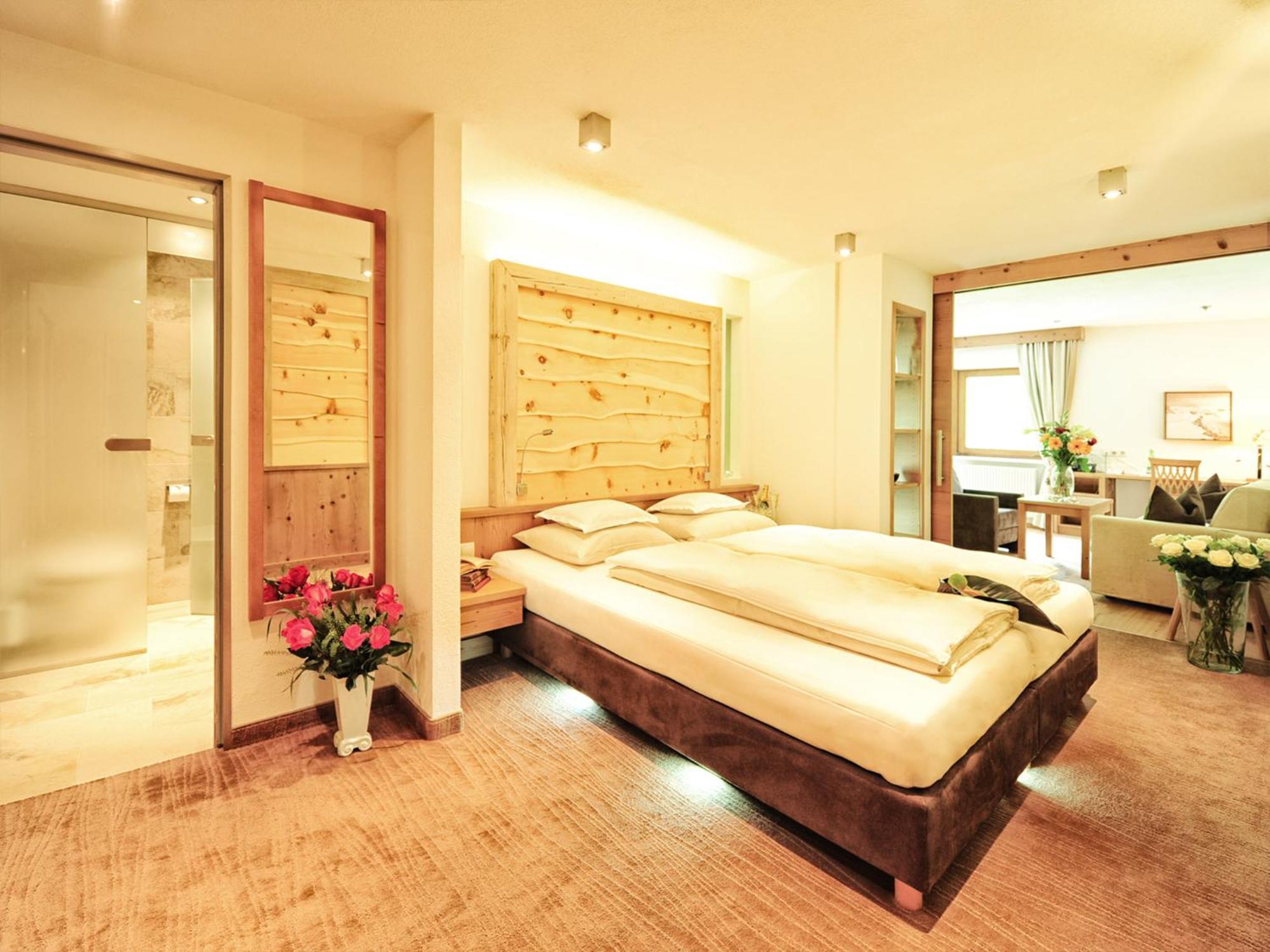 Salnerhof Superior Lifestyle Resort Ишгъл Стая снимка