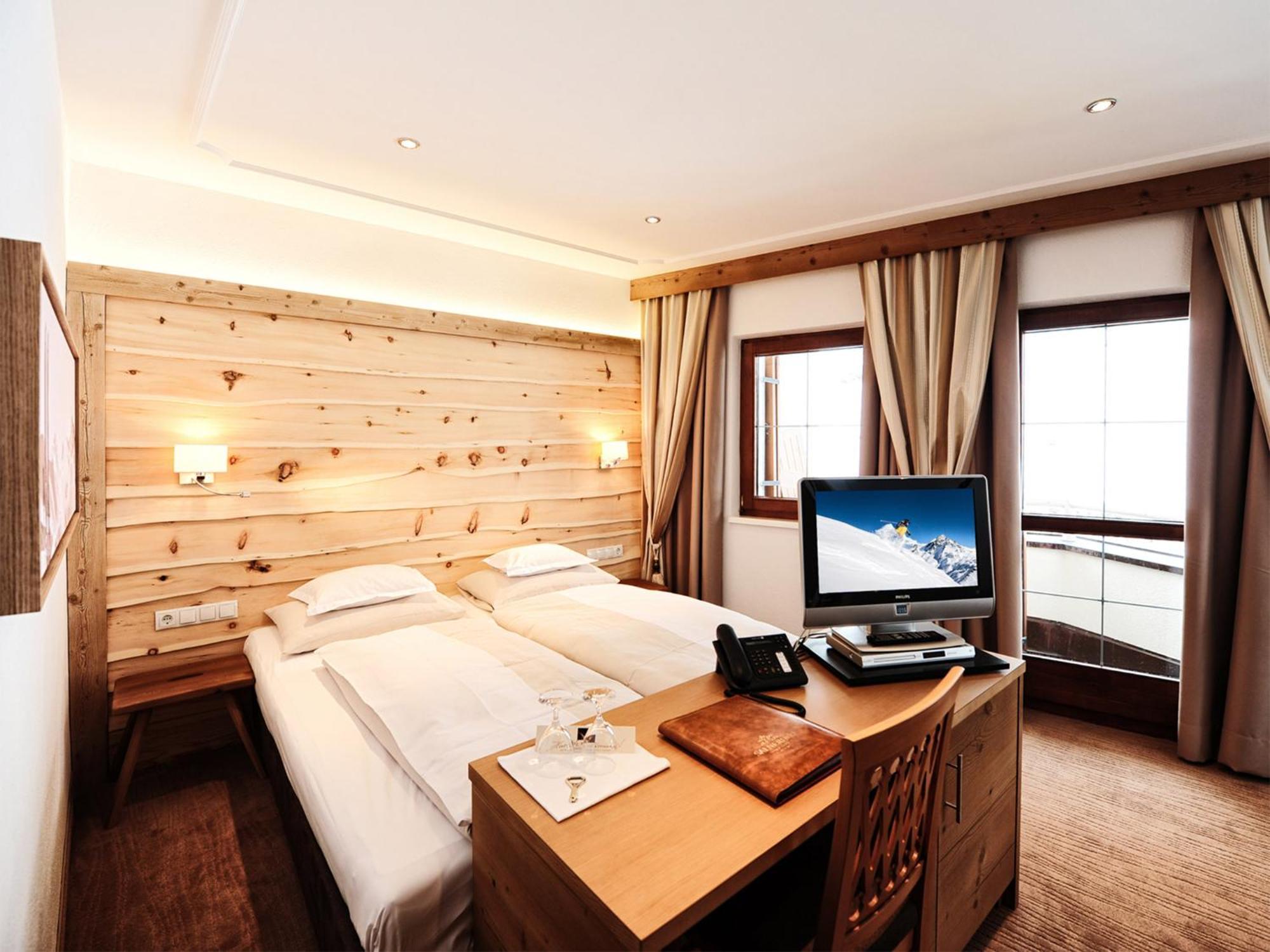 Salnerhof Superior Lifestyle Resort Ишгъл Стая снимка