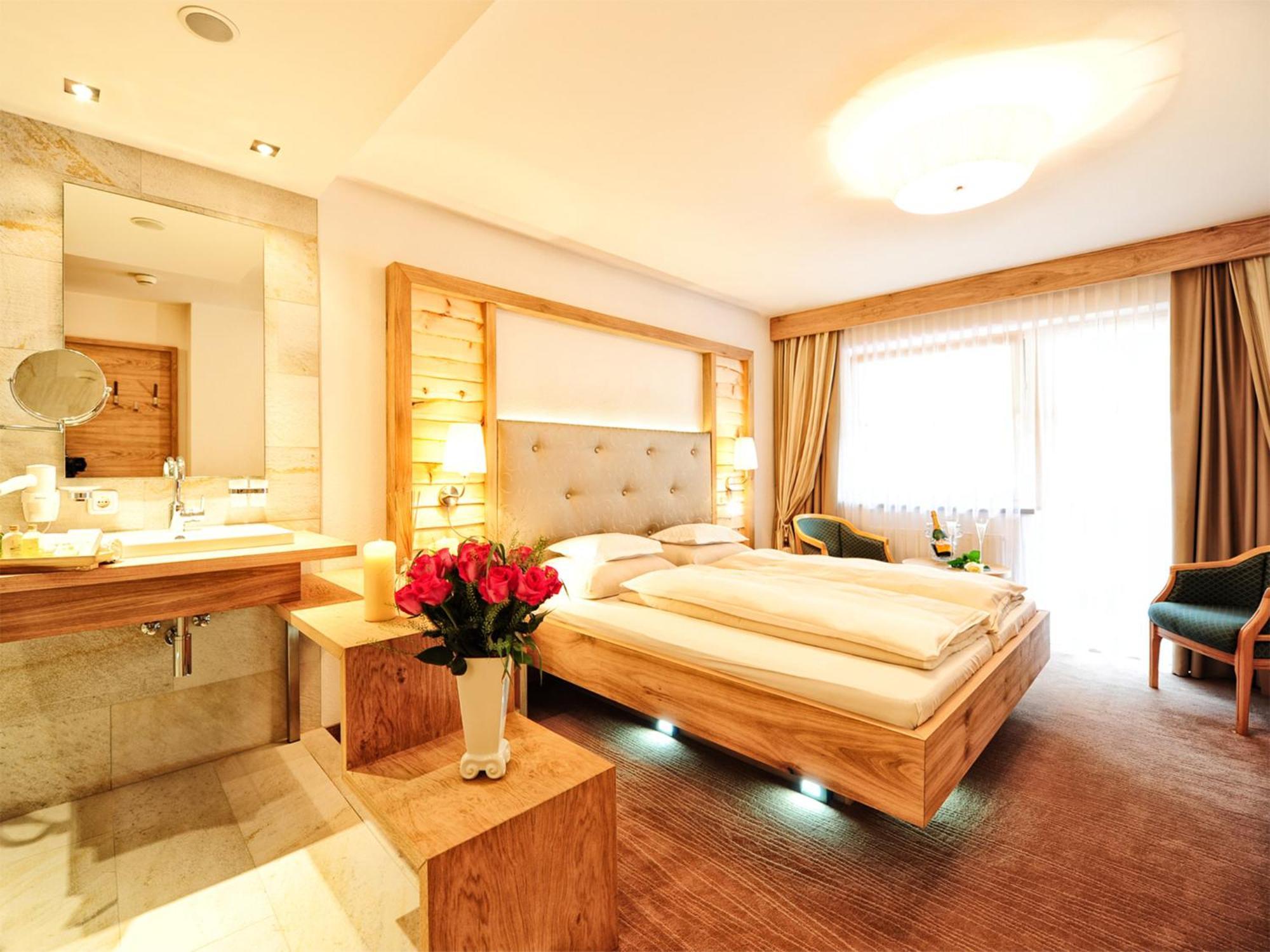 Salnerhof Superior Lifestyle Resort Ишгъл Стая снимка